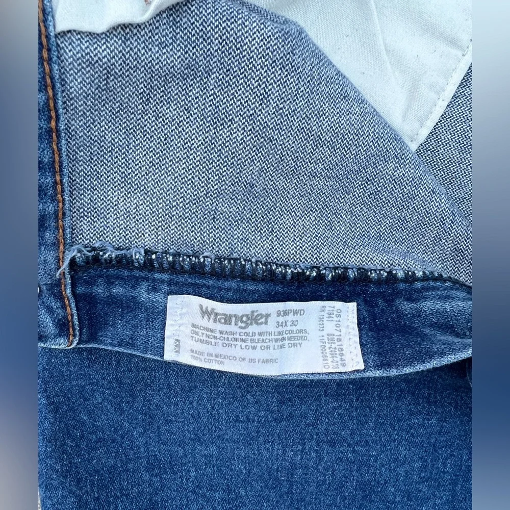 Wrangler Vintage Women’s Denim Shorts size 34 EUC - Picture 5 of 6